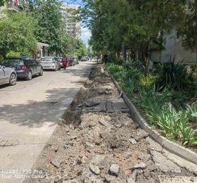МАЩАБНИТЕ РЕМОНТИ НА ТРОТОАРИ В Ж.К. “ИЗТОК” ПРОДЪЛЖАВАТ